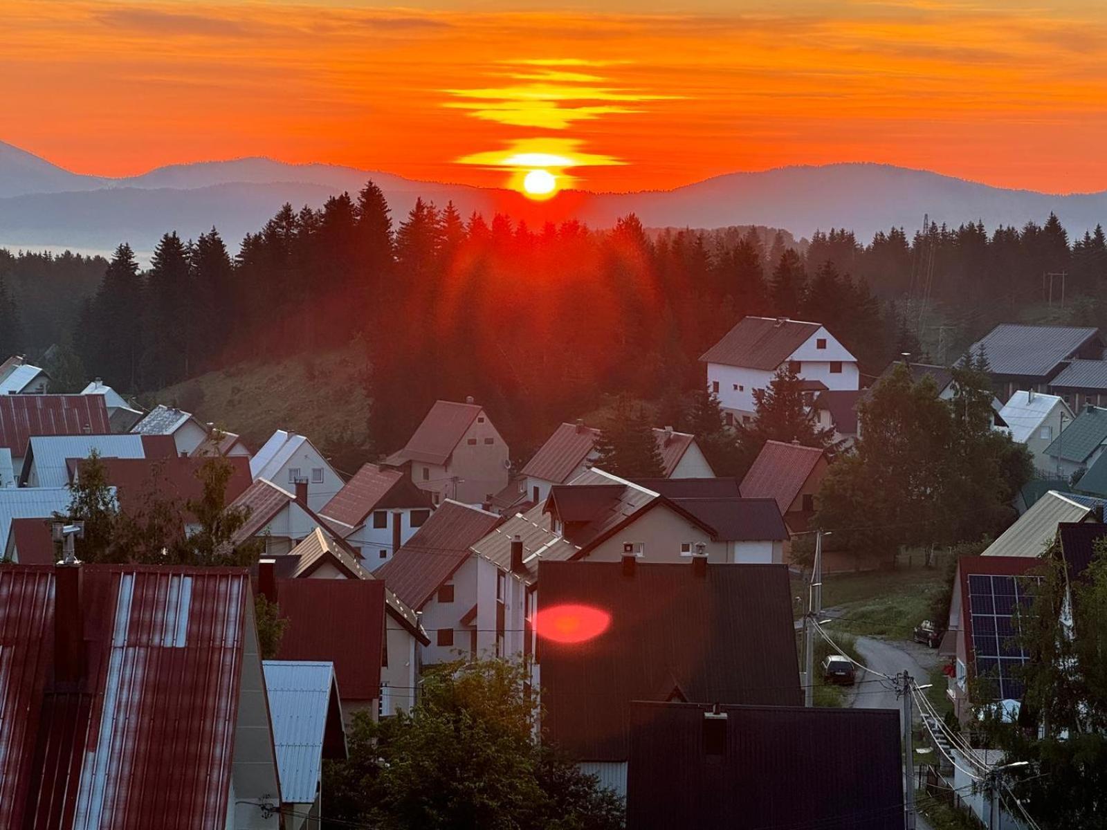 Forma Lux Zabljak エクステリア 写真
